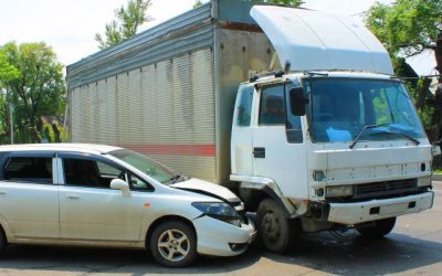 What is a Blind Spot Truck Accident and Who’s at Fault?